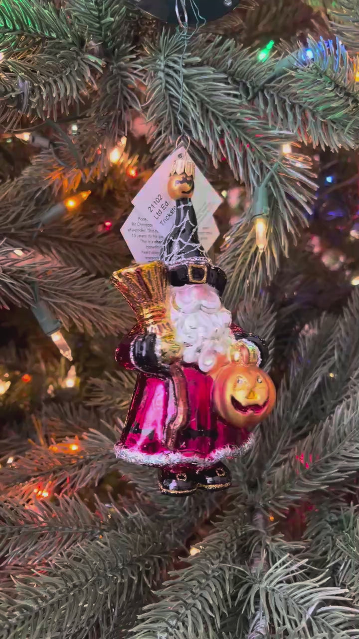 Heartfully Yours TRICKSTER GNOME 21102 Ornament LE 540 Halloween